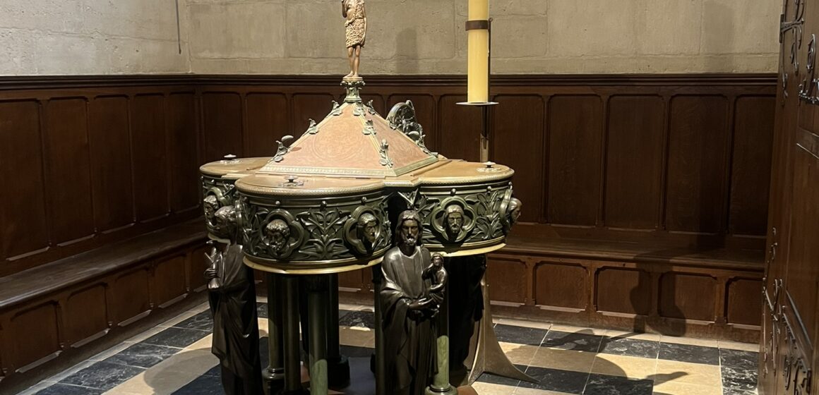 Notre Dame Font